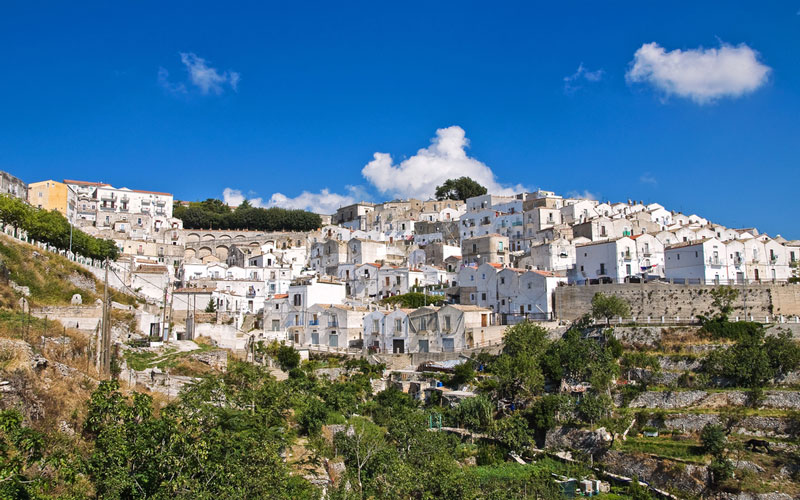 PASQUA NEL GARGANO, TRA FEDE E NATURA